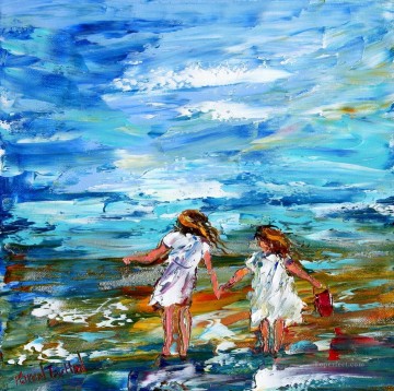 ナイフでビーチにいる小さな女の子 Oil Paintings